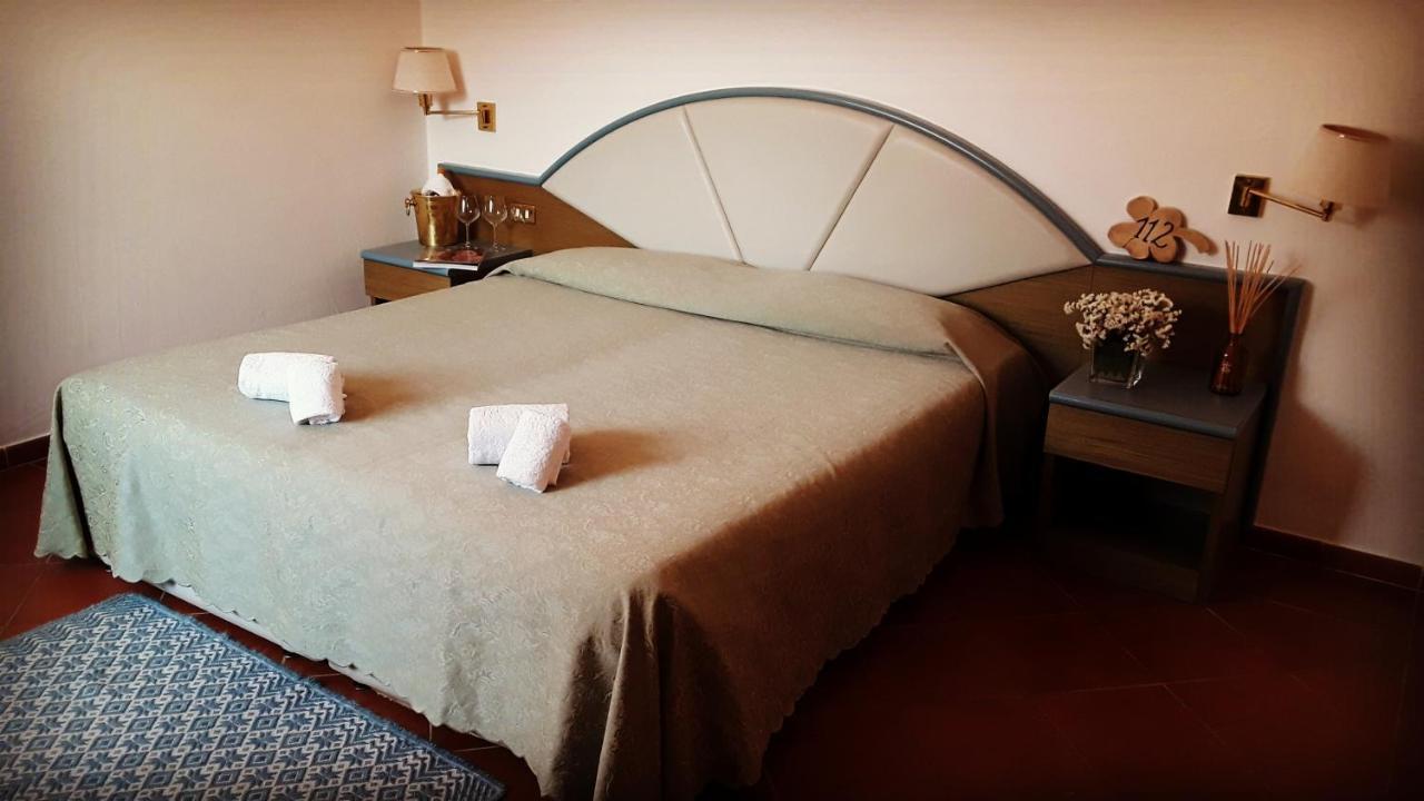 Hotel Pinocchio Arzachena Buitenkant foto