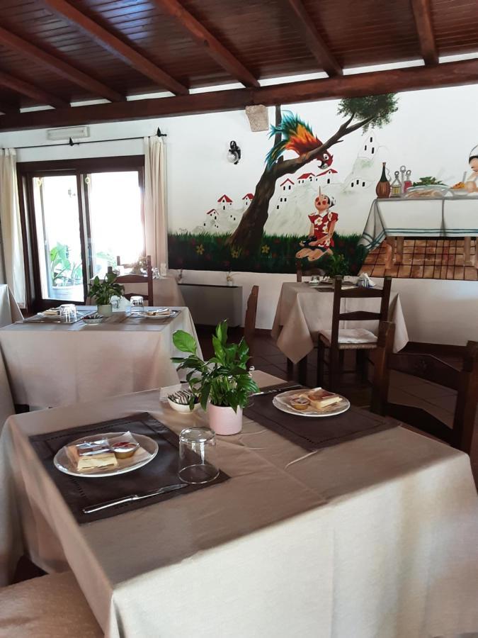 Hotel Pinocchio Arzachena Buitenkant foto
