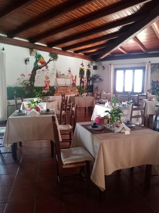 Hotel Pinocchio Arzachena Buitenkant foto